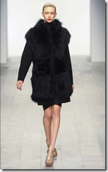 wearable-trends-amanda-wakeley-fall-2011-rtw-london-fashion-week
